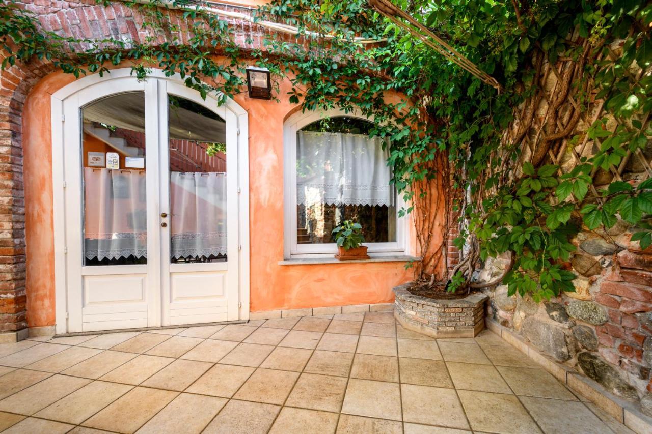 Cantina Anzivino - Affittacamere Gattinara Esterno foto